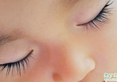 父母眼睫毛長(zhǎng)會(huì)遺傳嗎 怎樣讓嬰兒睫毛長(zhǎng)得長(zhǎng)